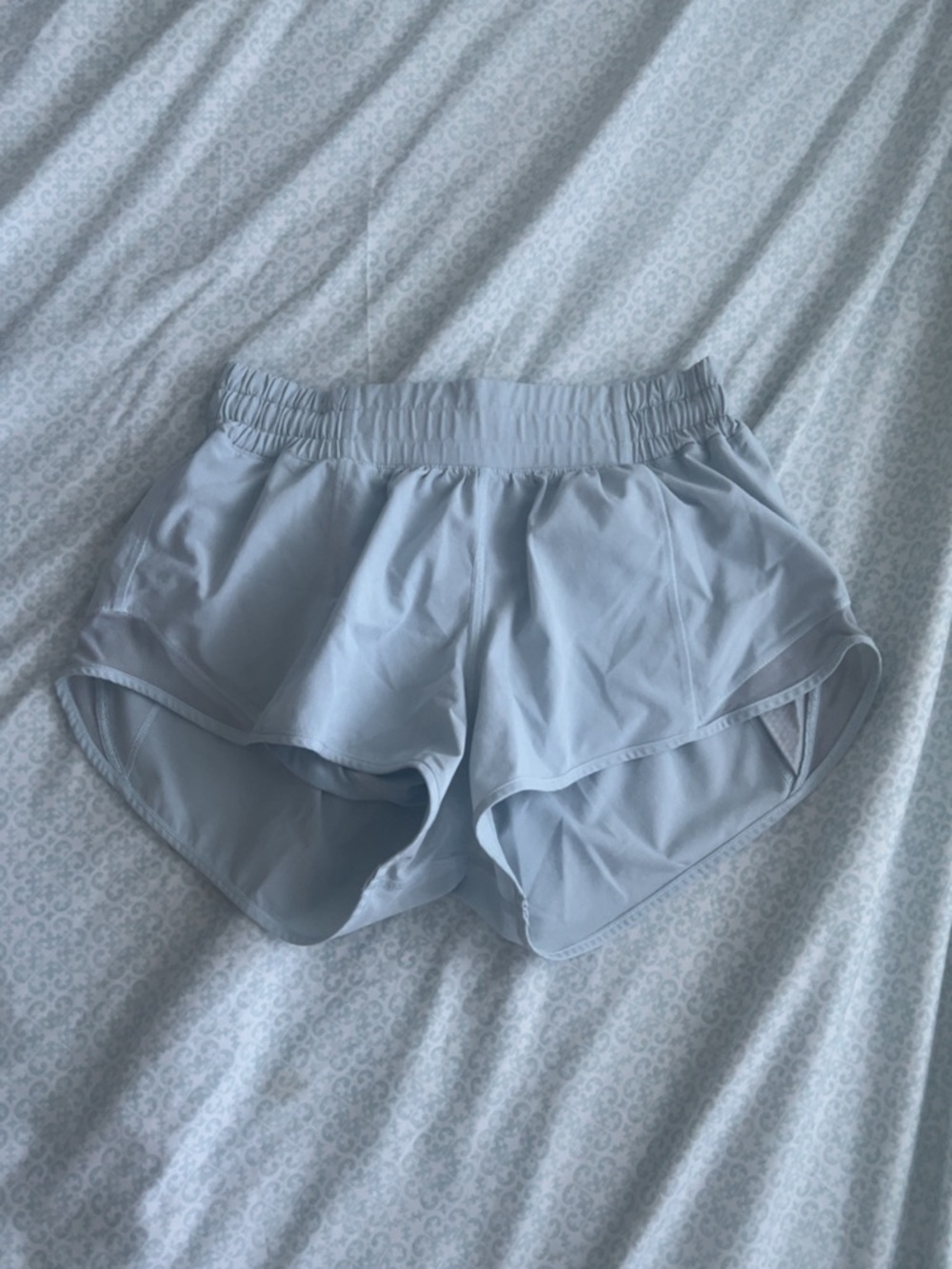 lululemon hotty hot blue shorts